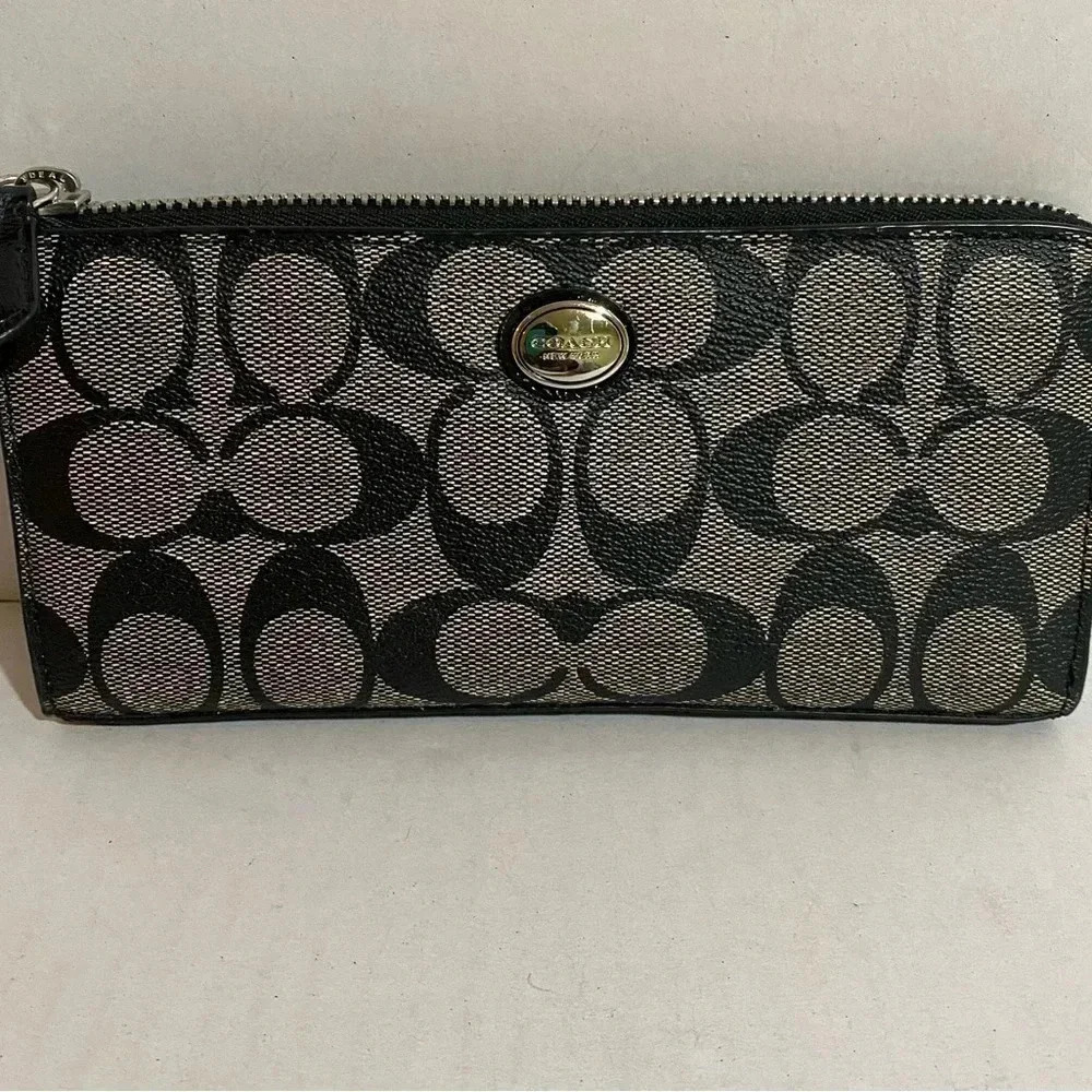 Coach CC signature print canvas wallet